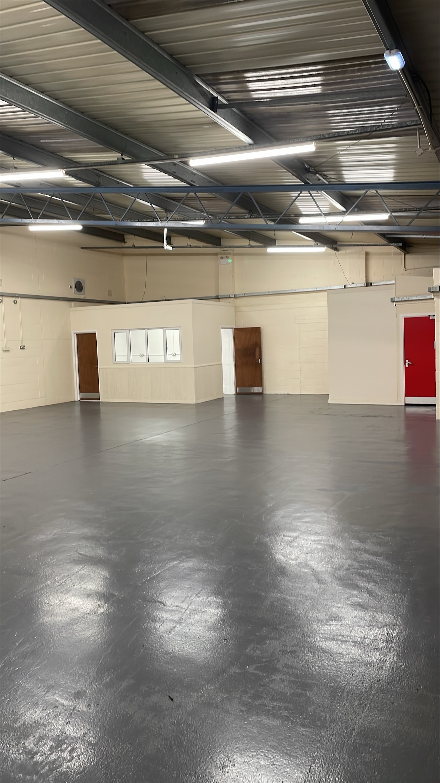 Industrial Unit in Nuneaton - photo 2